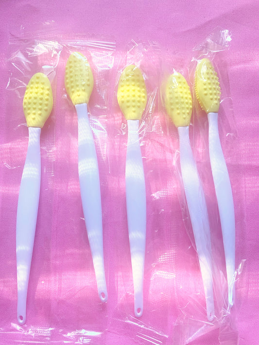 Lip scrubber ( yellow)